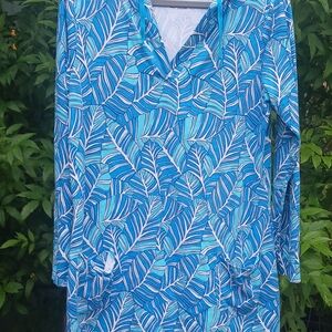 Coolibar blue Leaf Print top, L